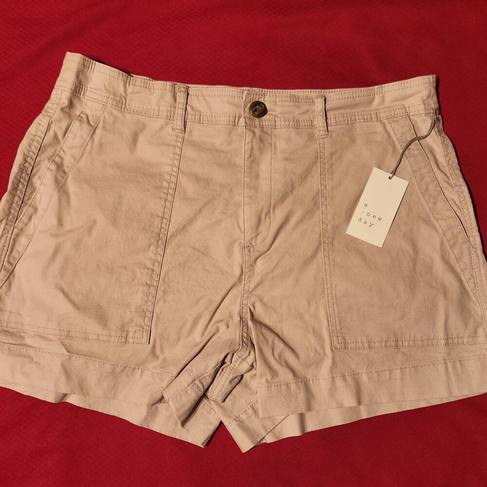 a new day Size 16 Cargo Shorts NWT